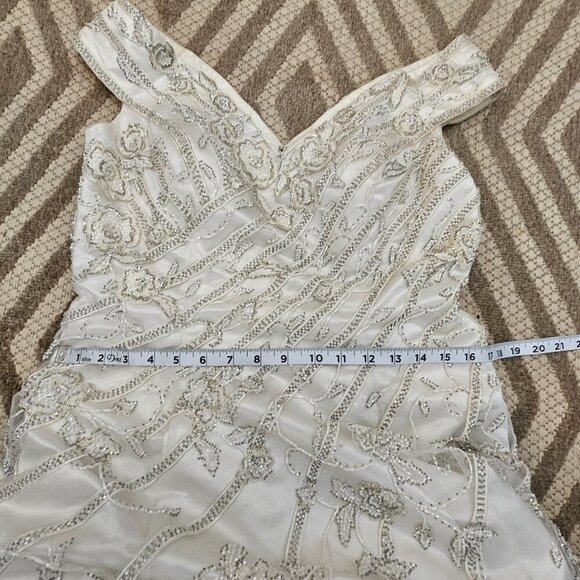 The Stephen Yearick White Silk Wedding Dress in size 10 - Picture 6 of 8